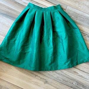 Green Satin feeling Midi skirt